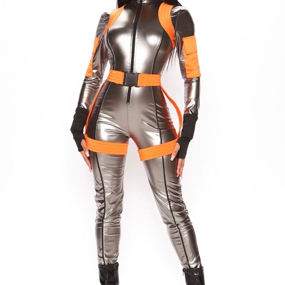 Sexy Astronaut costume! Get it in time for Halloween!
